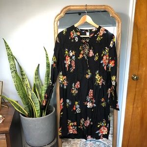 Old Navy Black Long Sleeve Floral Dress
